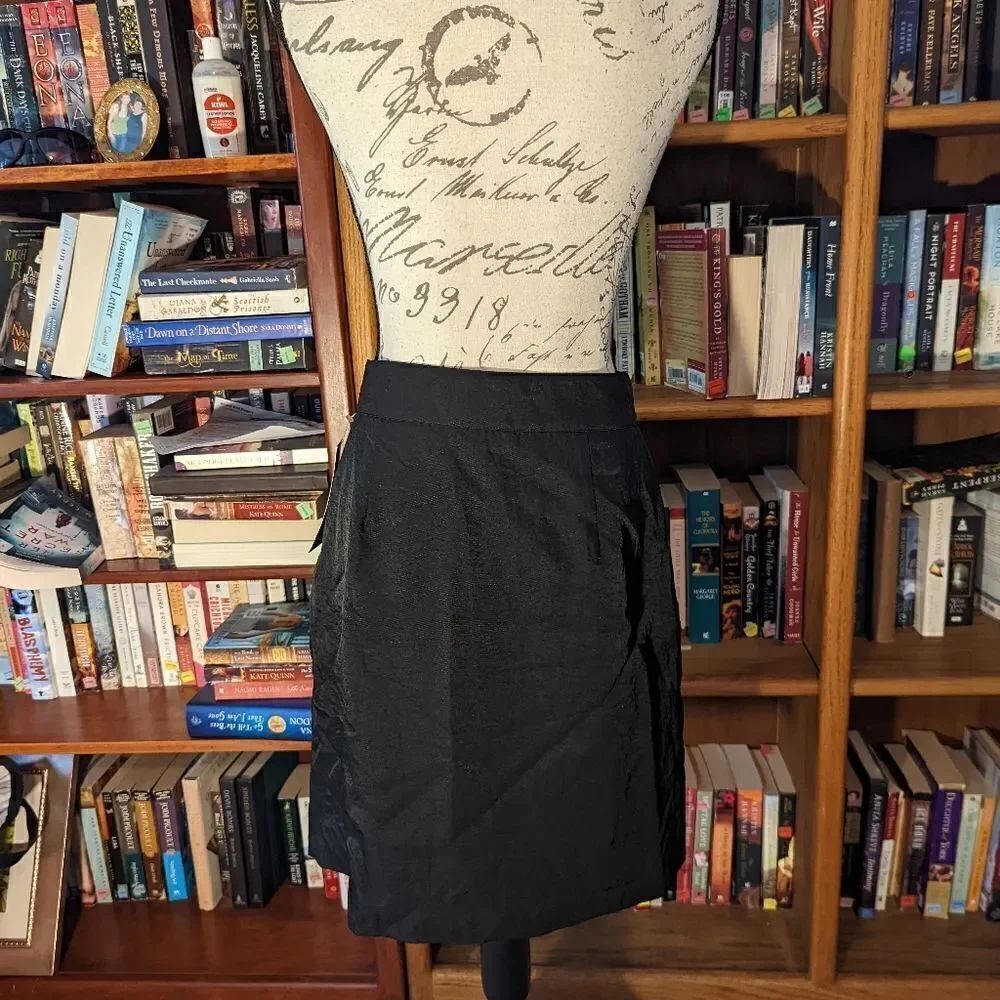 DKNY Nylon Black Skirt NWT Knee-Length Size 6